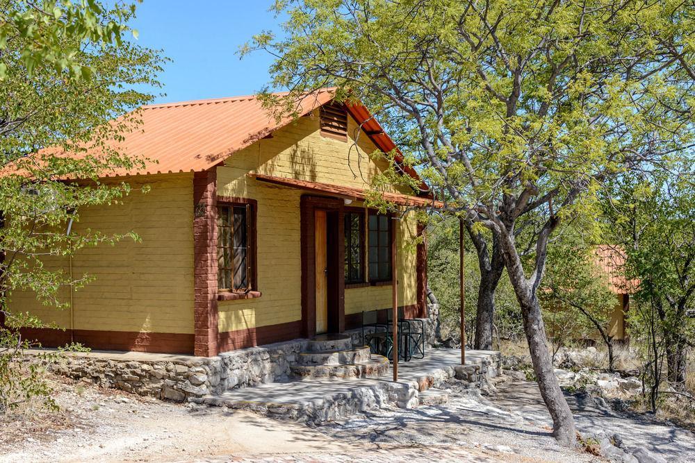 Gondwana Etosha Safari Camp Vila Okaukuejo Exterior foto