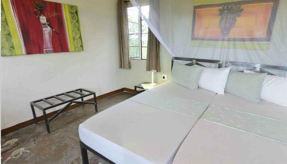 Gondwana Etosha Safari Camp Vila Okaukuejo Exterior foto